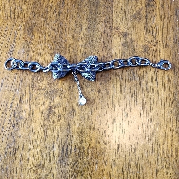Guess Bow Chunky Mesh Chain Crystal Bracelet Sliver Tone Lobster Close unsigned - Picture 2 of 5
